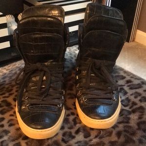 Authentic Vivienne Westwood triple tongue sneakers!